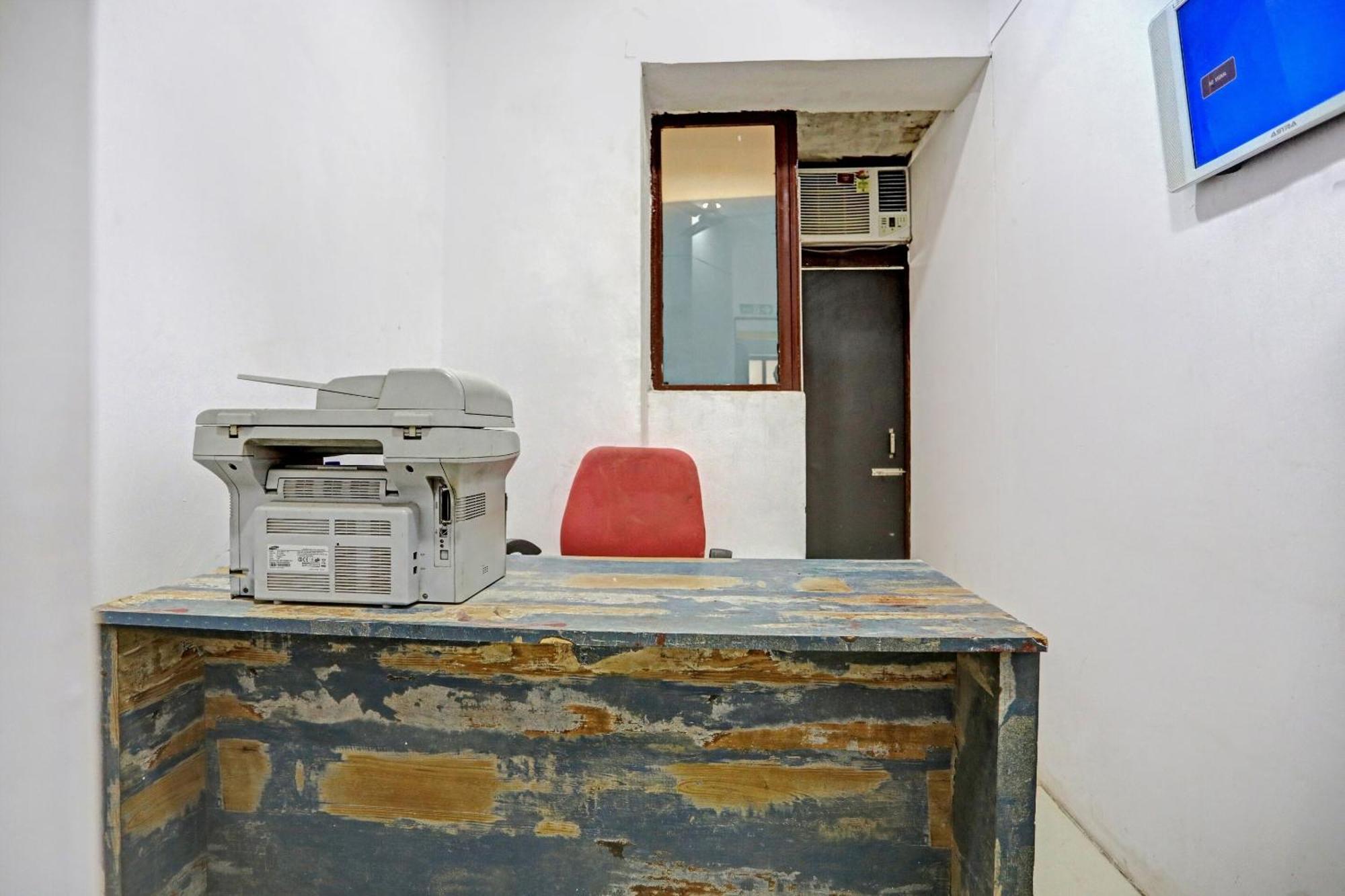 Hotel O North Campus Ню Делхи Екстериор снимка