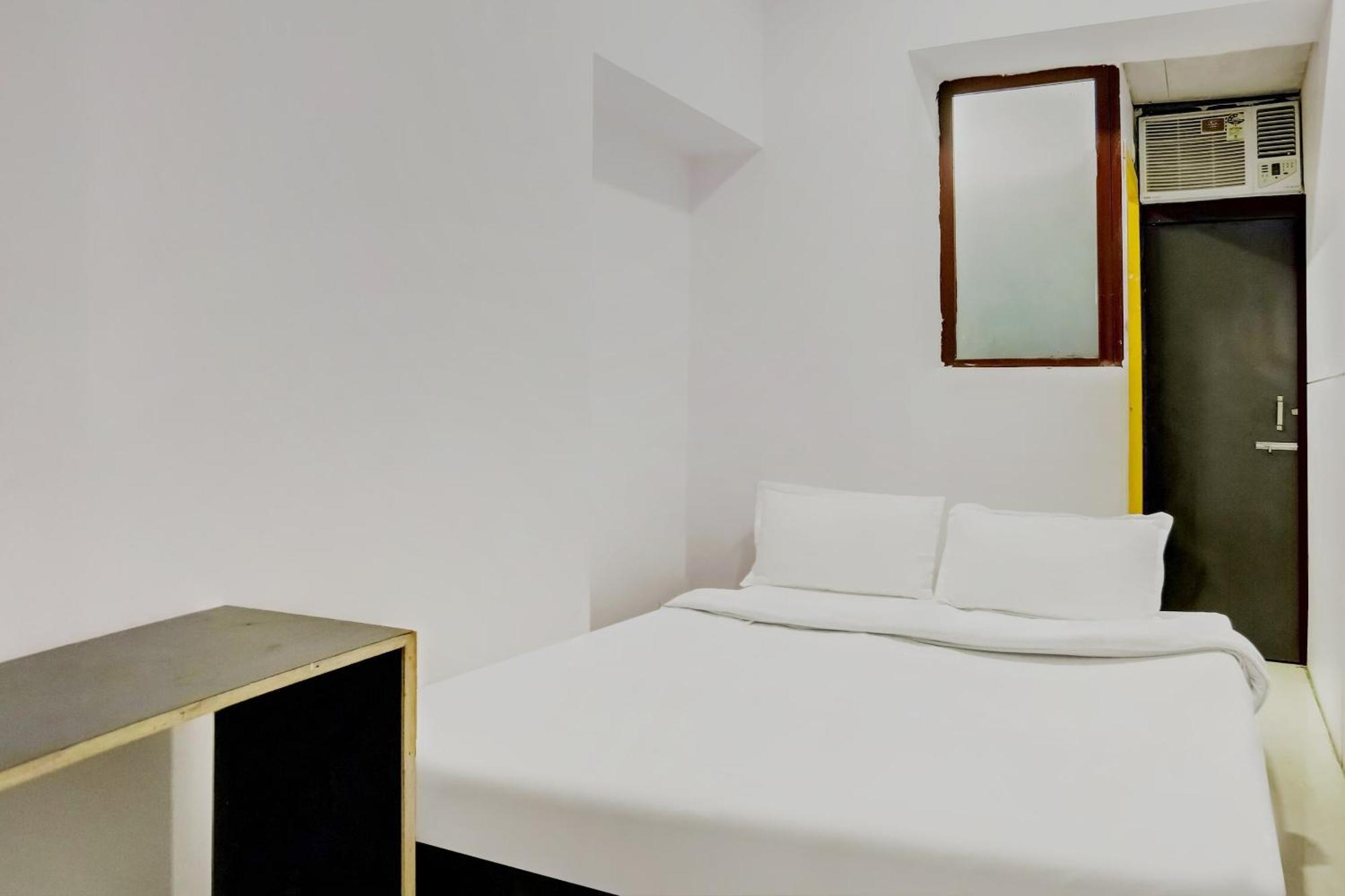 Hotel O North Campus Ню Делхи Екстериор снимка