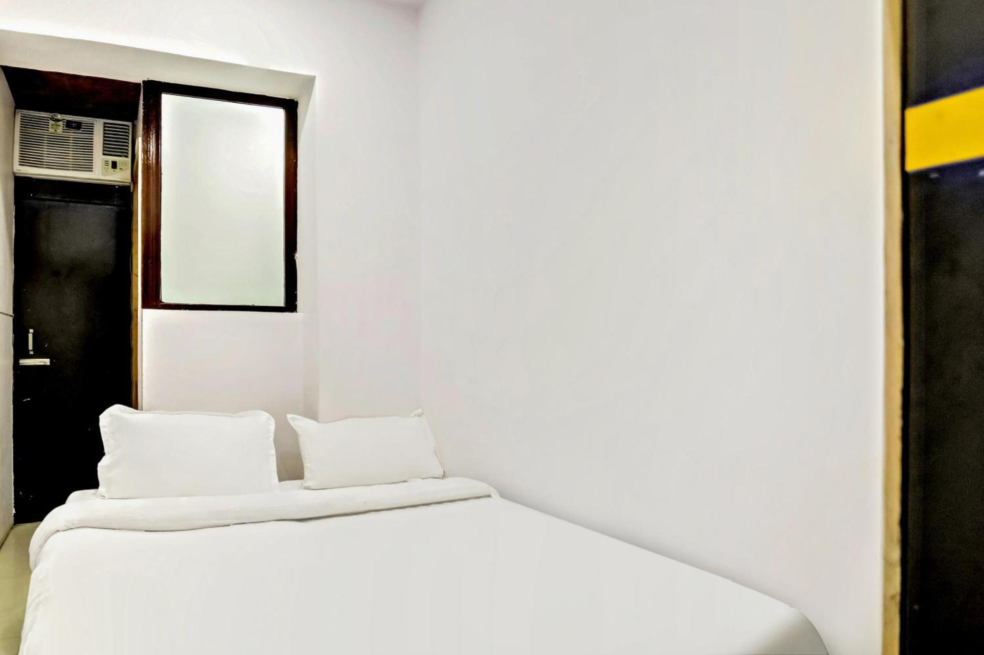Hotel O North Campus Ню Делхи Екстериор снимка